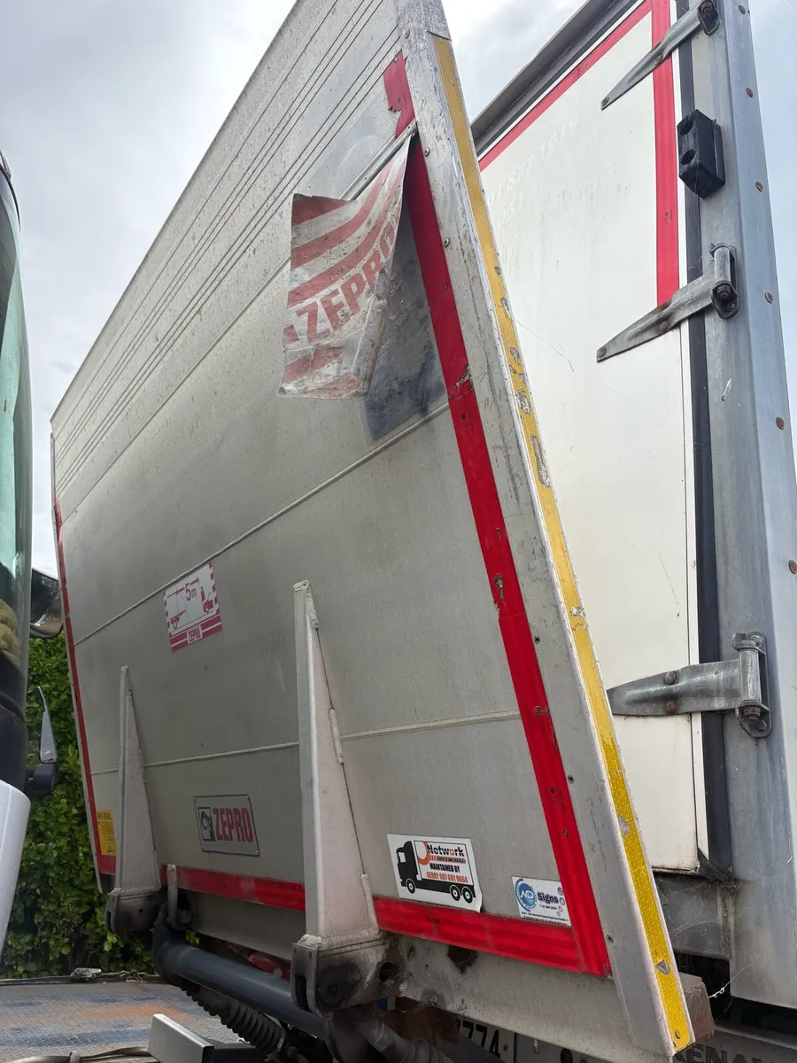 Tail lift - Image 2