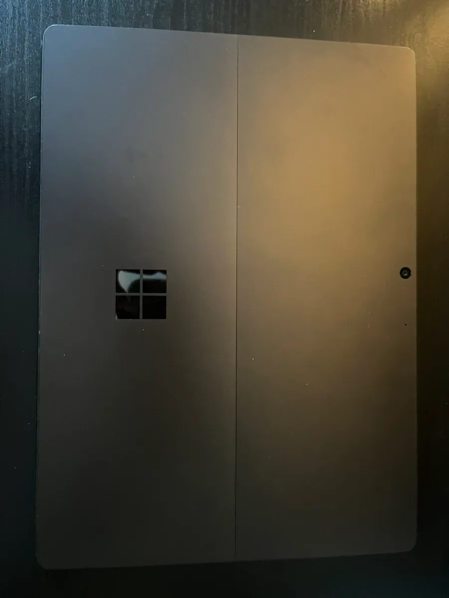 Microsoft Surface Pro 11th Edition OLED - Image 4