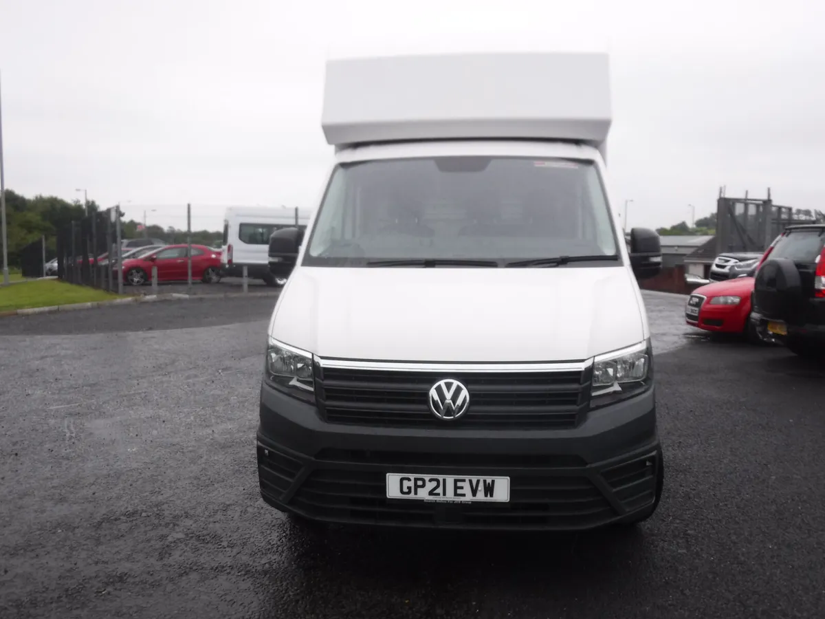 Volkswagen Crafter 2021 14ft Luton box with tail l - Image 3