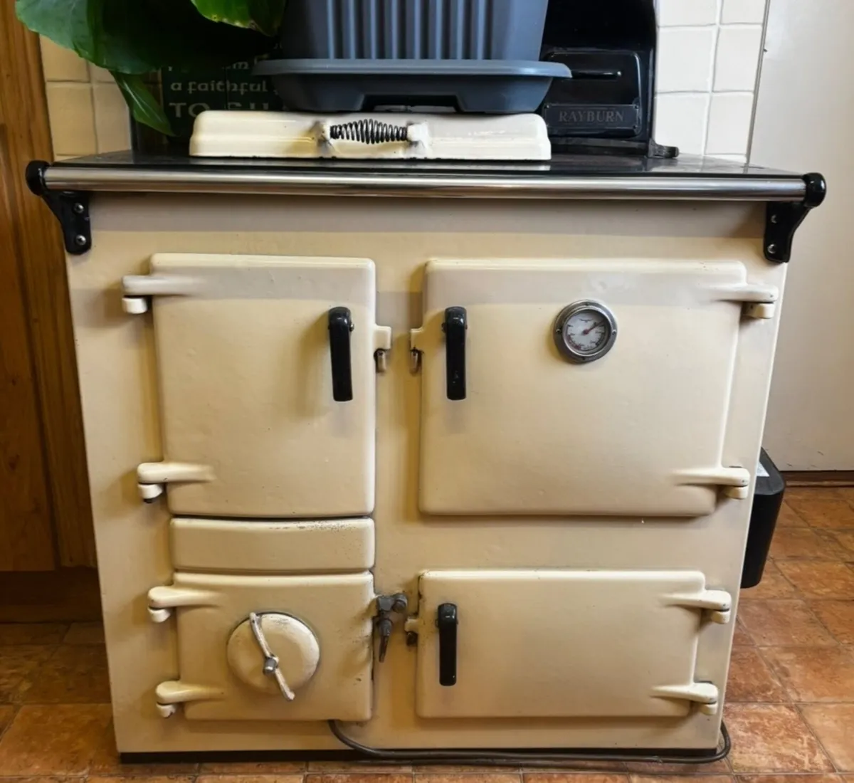 Rayburn Oil Range Stove - Image 1