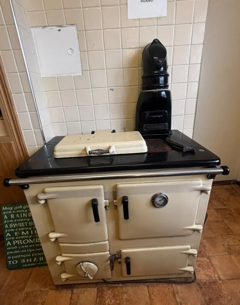 Rayburn Oil Range Stove - Image 2