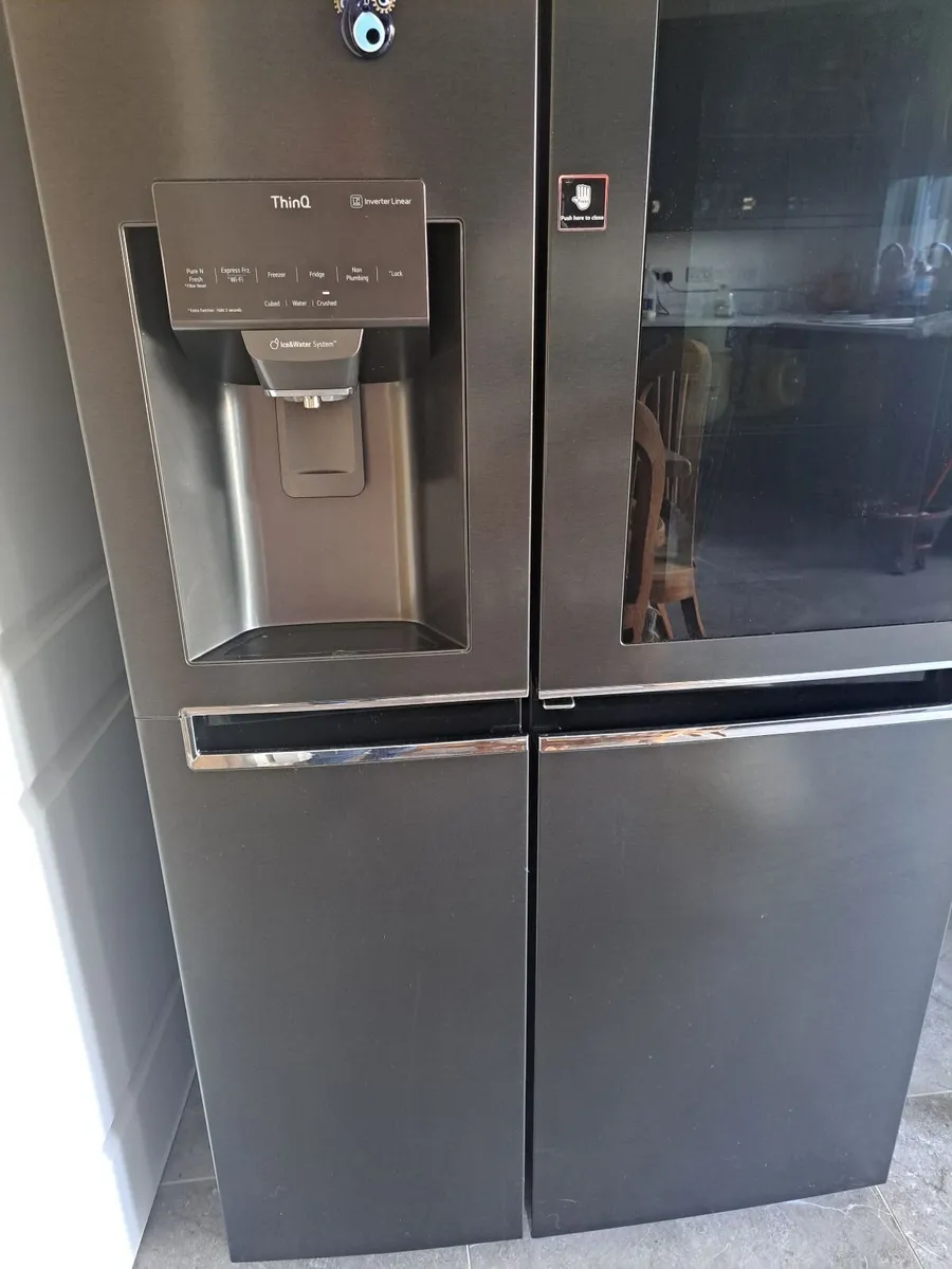 Lg American instaview fridge freezer - Image 3