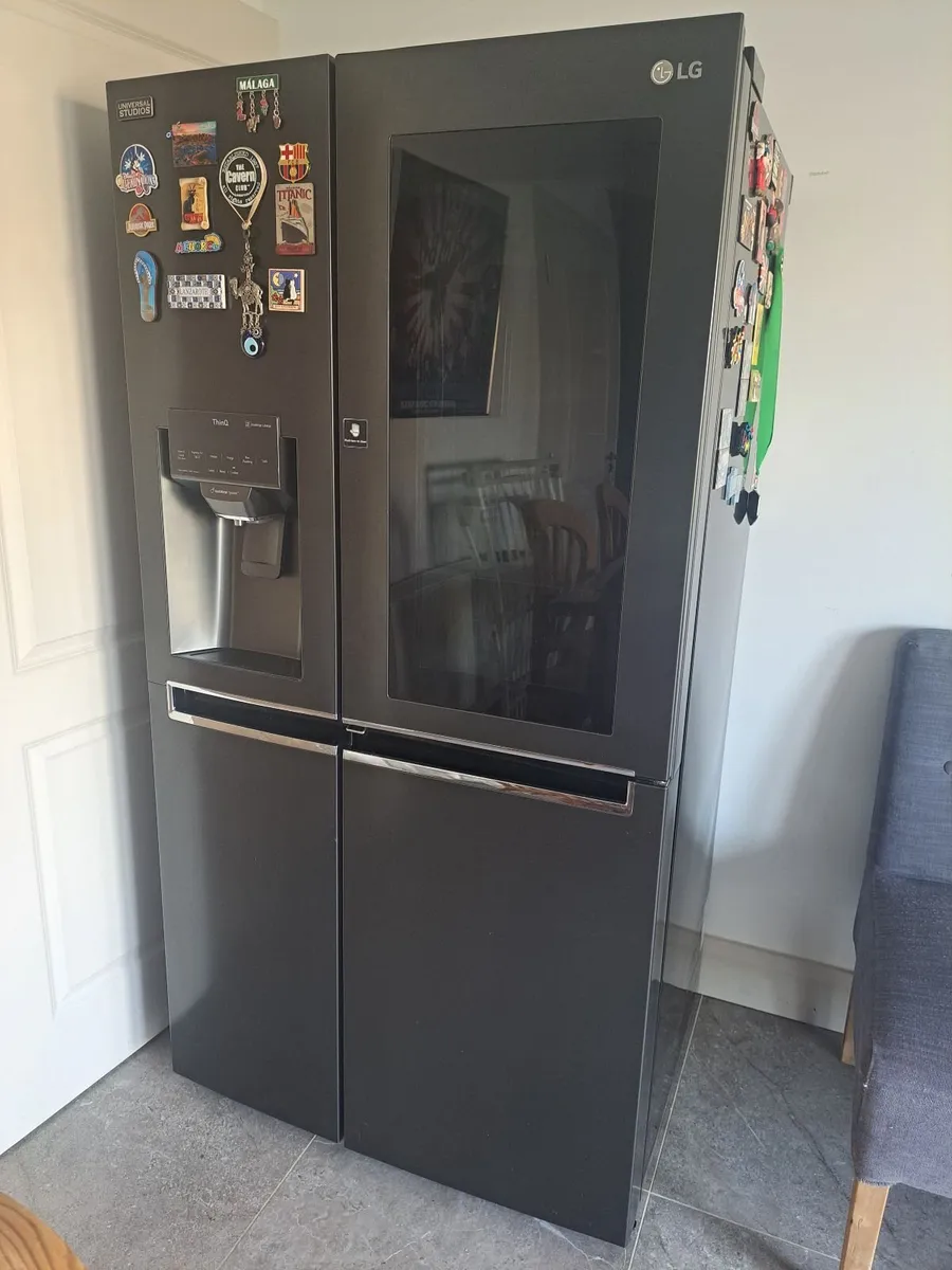 Lg American instaview fridge freezer - Image 4