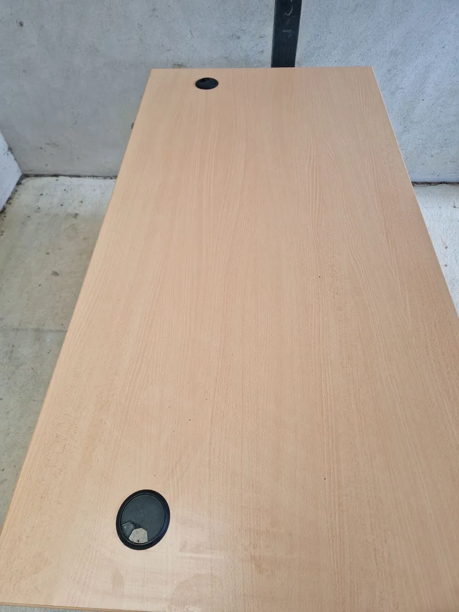 Desk - Image 4