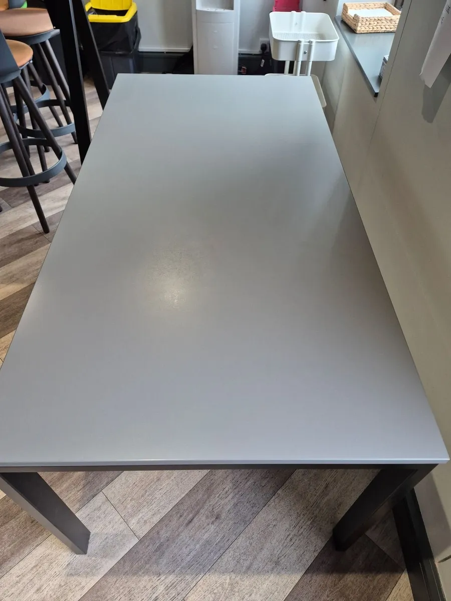 High Quality Office Desks Bene Brand - Image 1