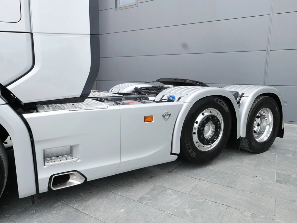 Scania S650 - Highline - 6x2 - T1-03246 - 2022 - Image 4