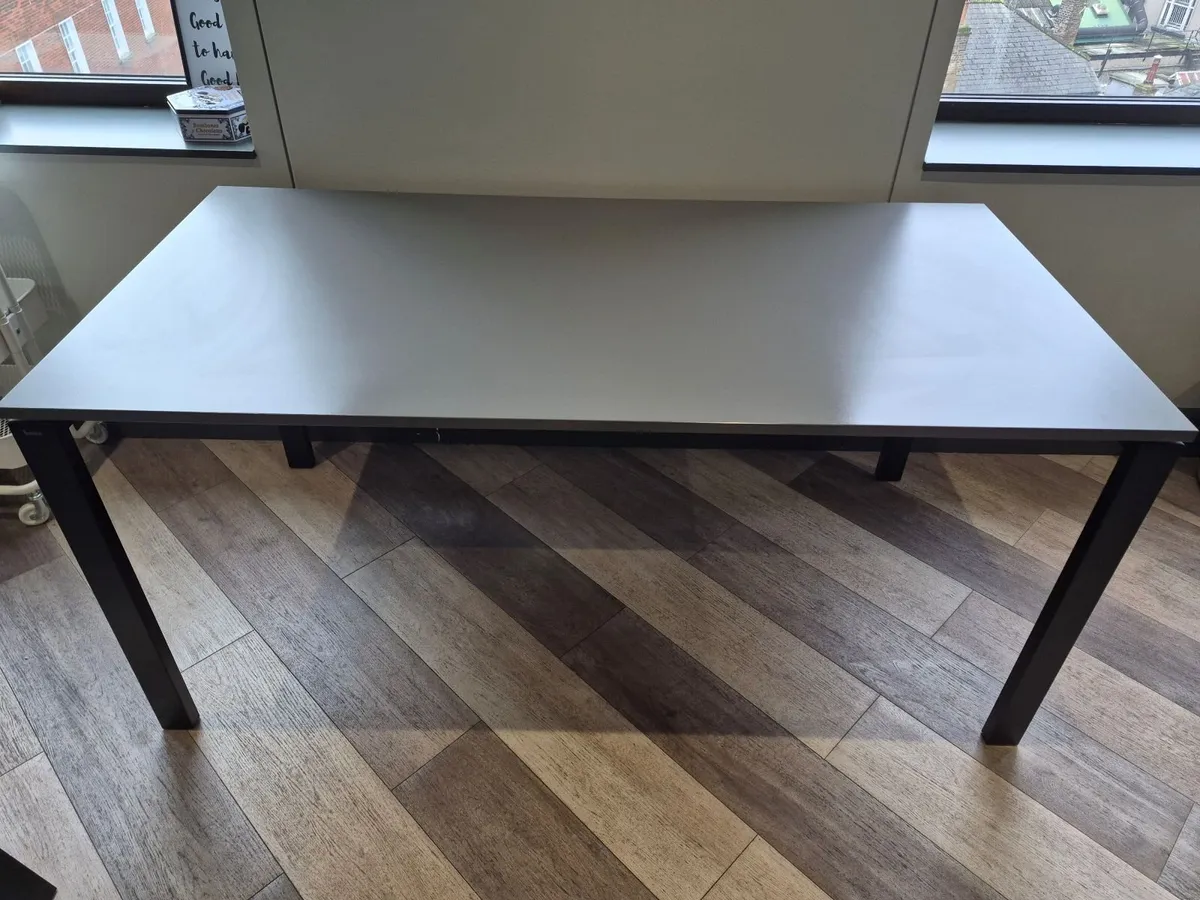 High Quality Office Desks Bene Brand - Image 4