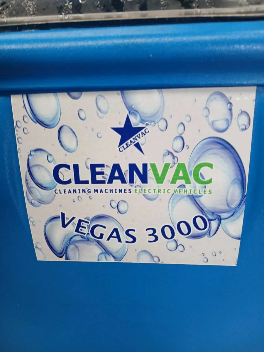 Cleanvac Vegas 3000 Twin Vac carpet cleaner - Image 2