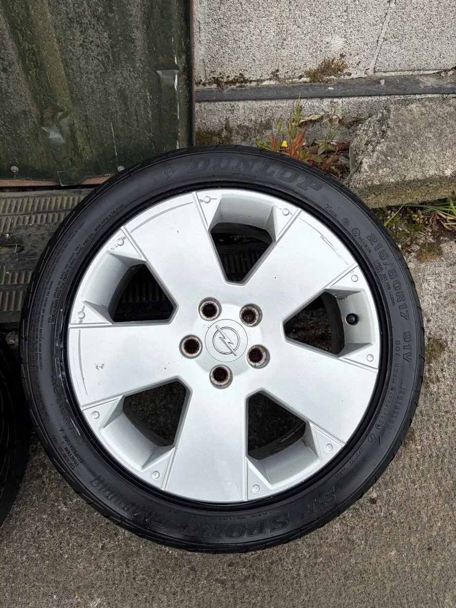 17 Inch opel alloy wheels - Image 3