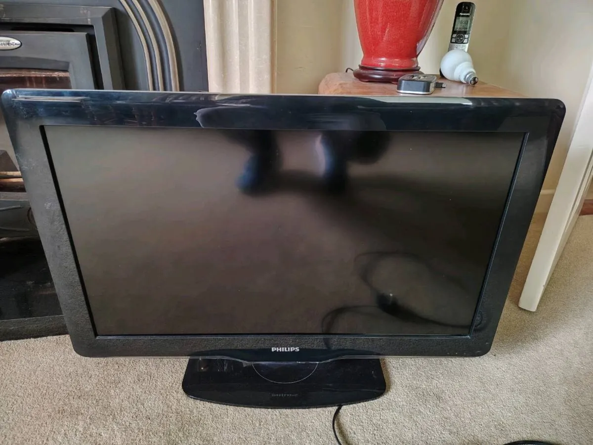 Philips LCD TV - Image 1