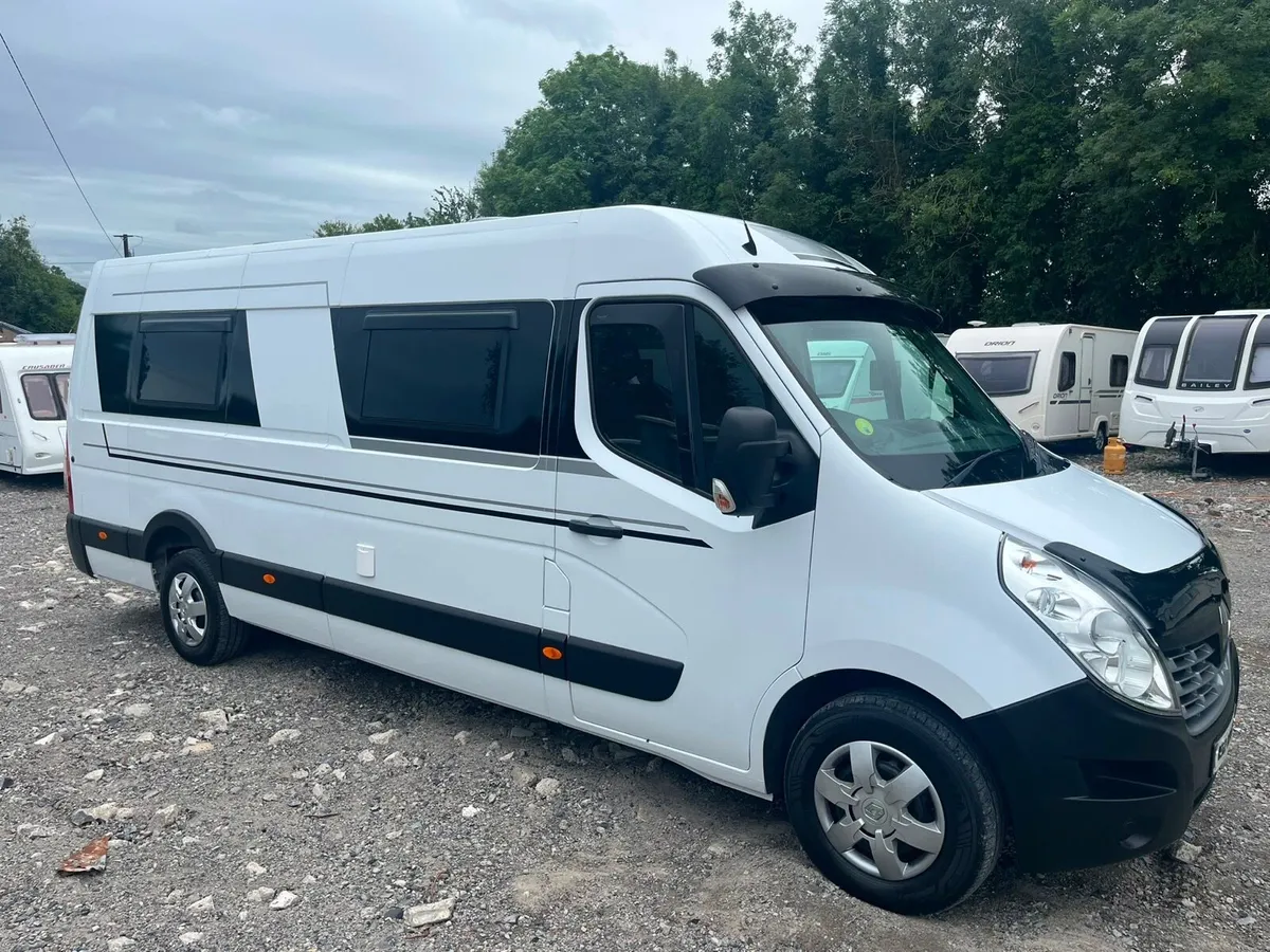 192 RENAULT MASTER FACTORY CAMPER - Image 4
