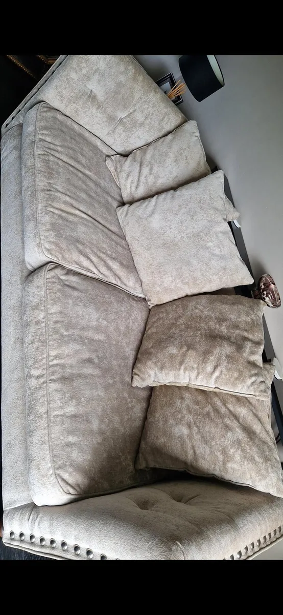 Sofa and loveseat - Image 2