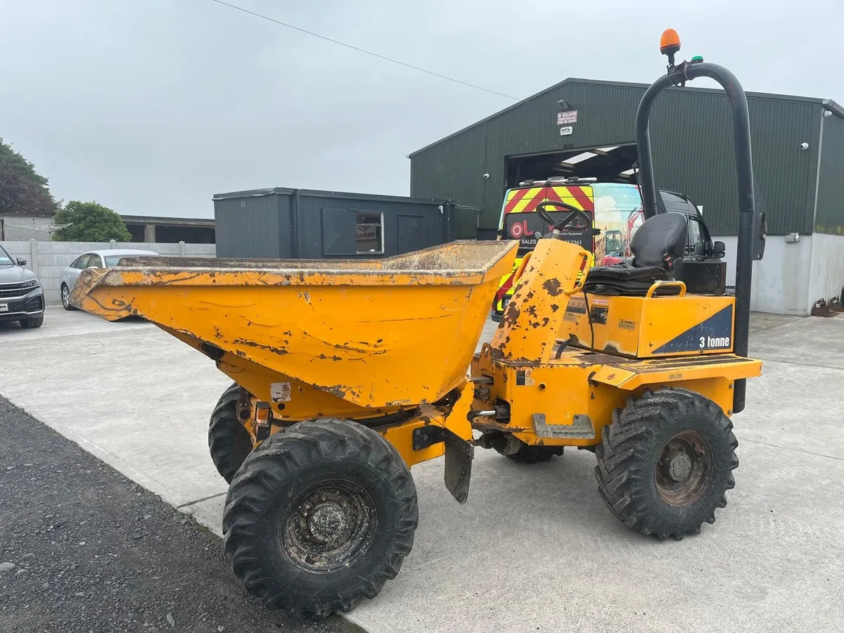 Thwaites 3 ton swivel Skip - Image 3