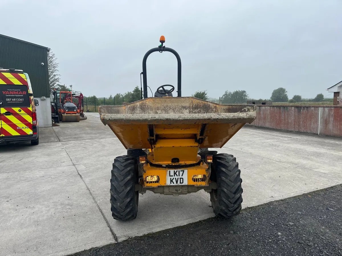Thwaites 3 ton swivel Skip - Image 2
