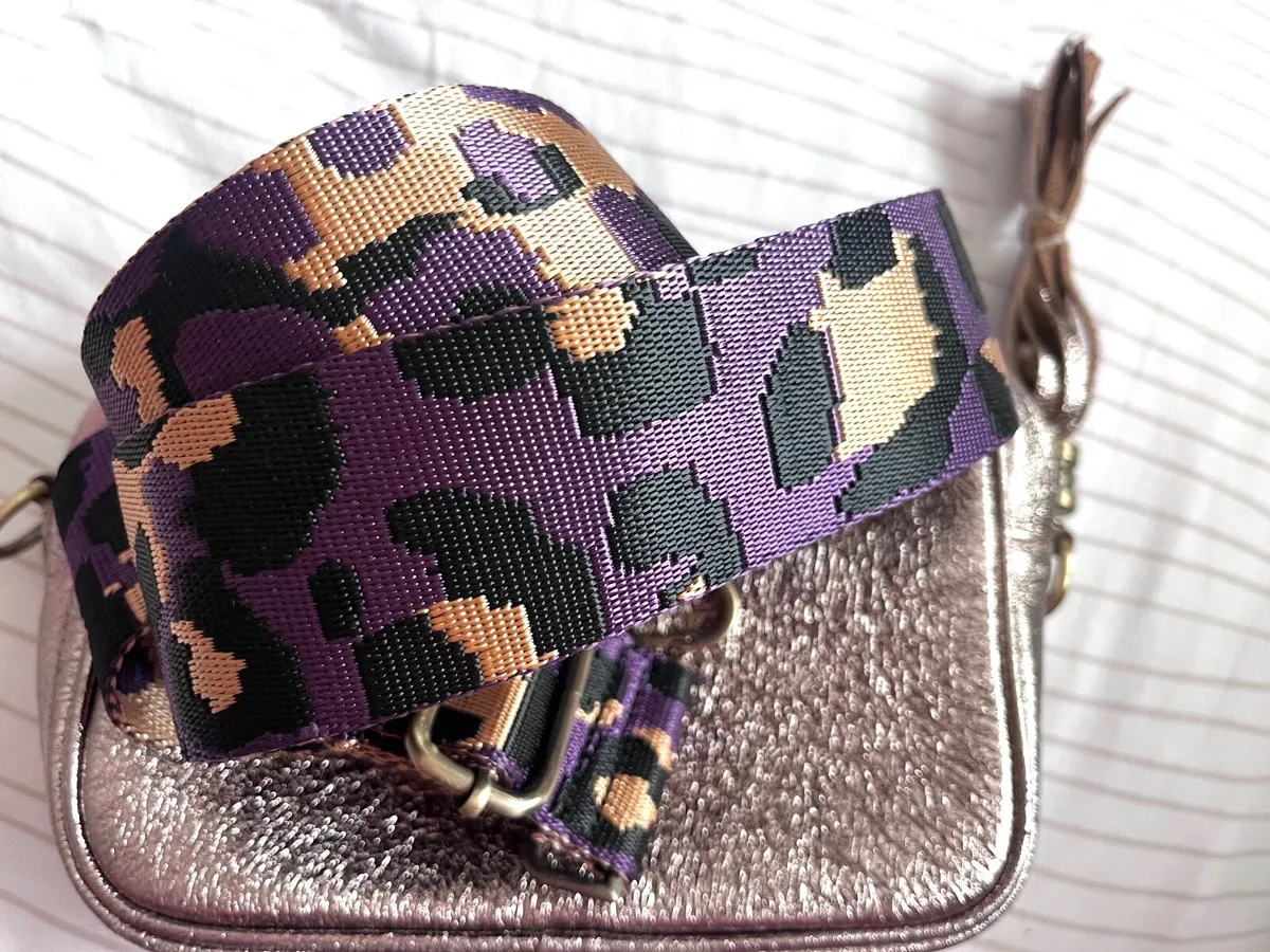 Hold leather Handbag NEW - Image 3