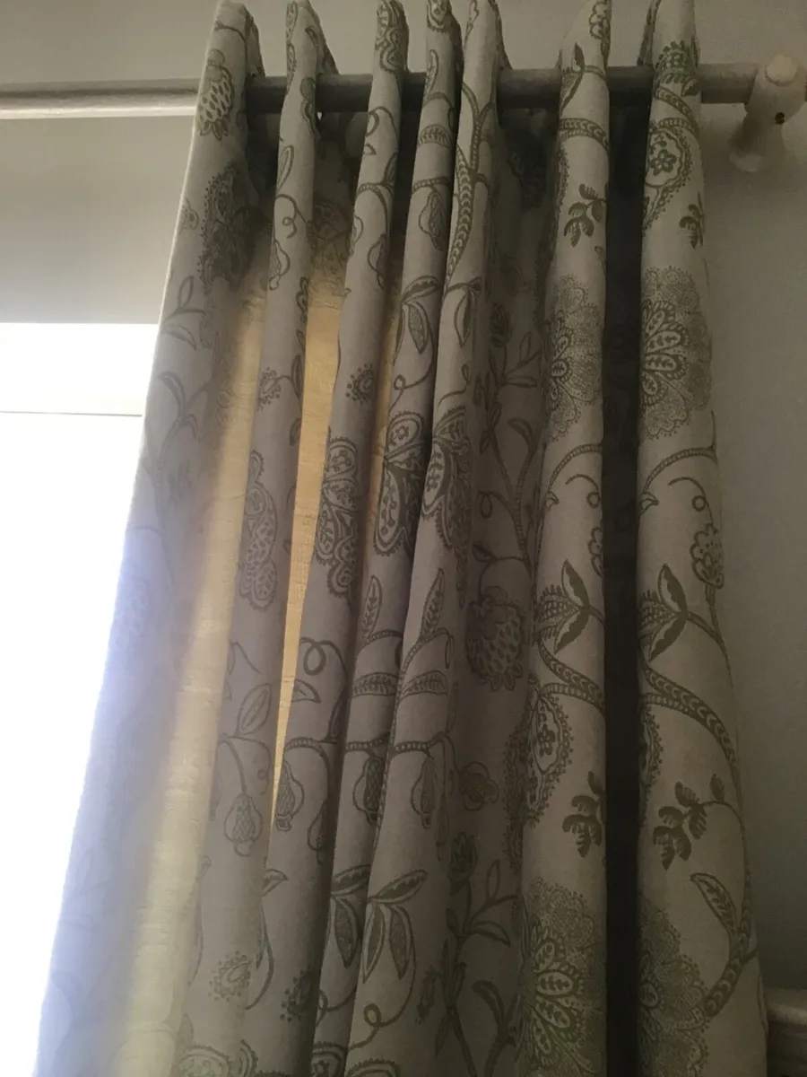Ready Made Curtains - Image 3