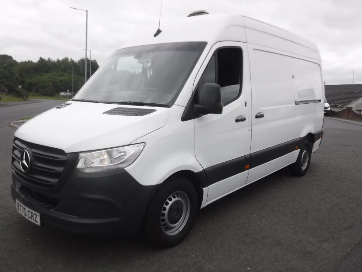 Mercedes Sprinter 2021 316 High roof mwb work van. - Image 2