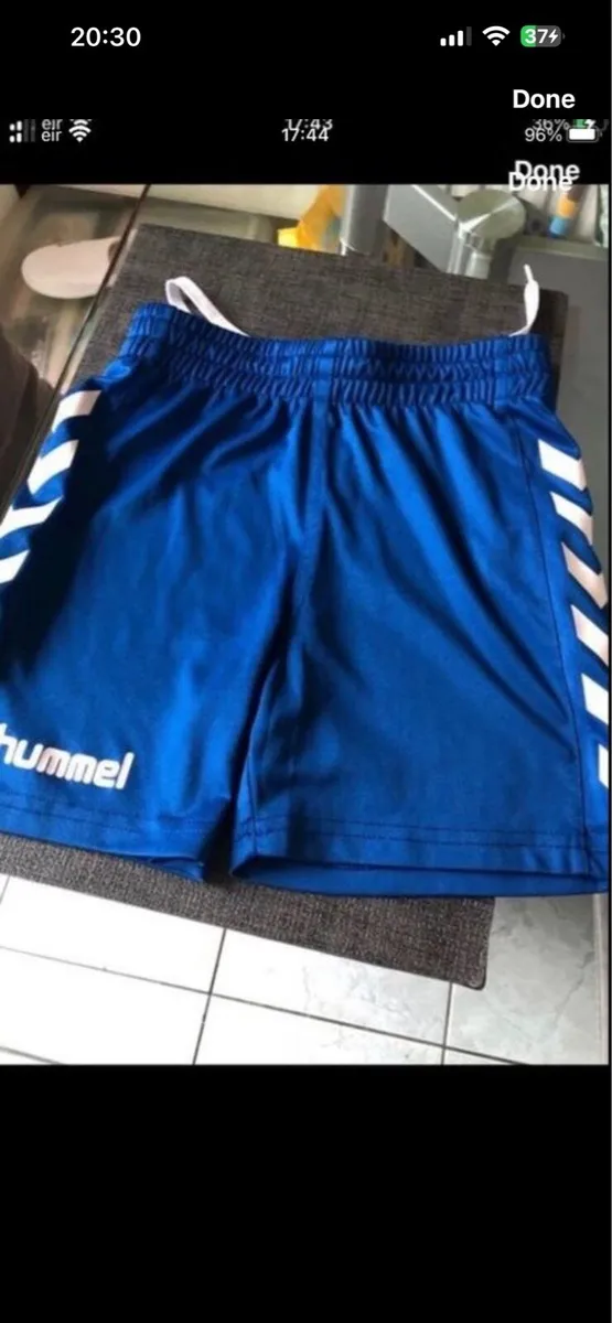 Boys new never worn shorts age 6/8 €5 - Image 3