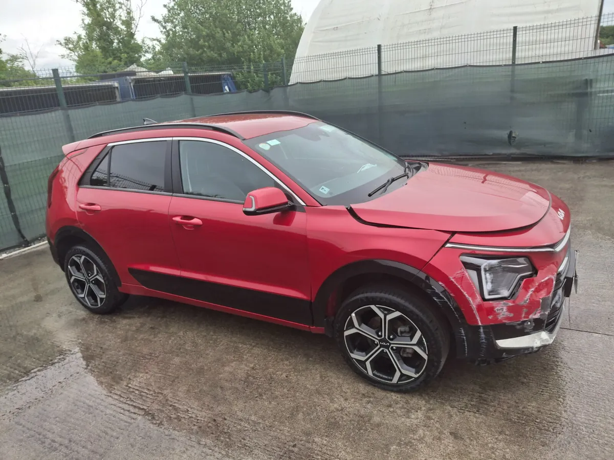 232 Kia Niro  Hev  Hybrid  Automatic  1.6 Petrol - Image 2