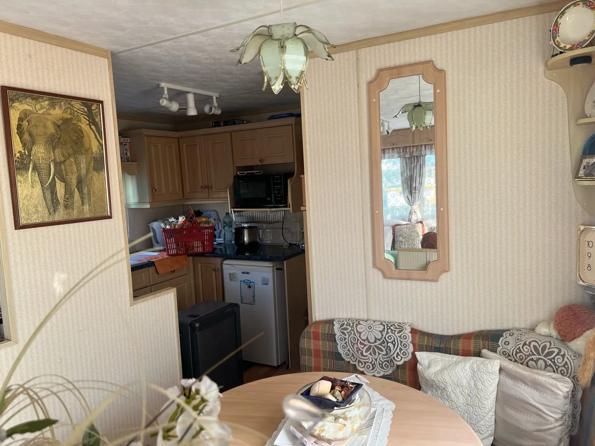 Mobile Home - Image 4