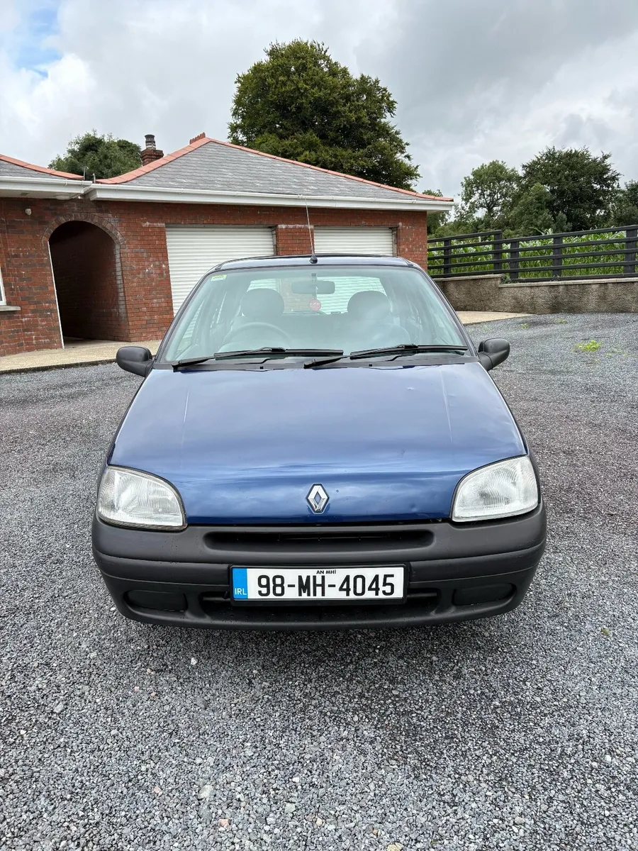 Renault Clio 1998 - One Owner original car - Image 4