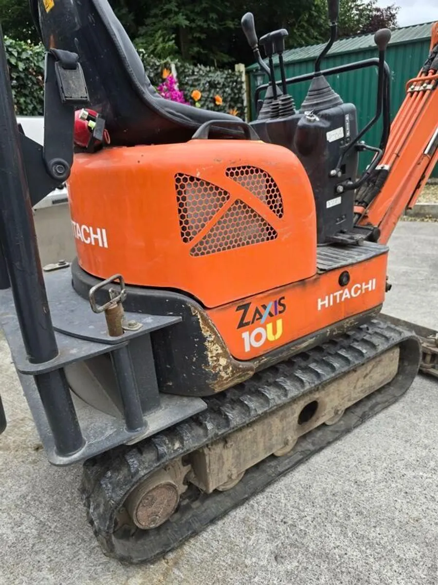 Hitachi Mini Digger Zaxis 10U - Image 3