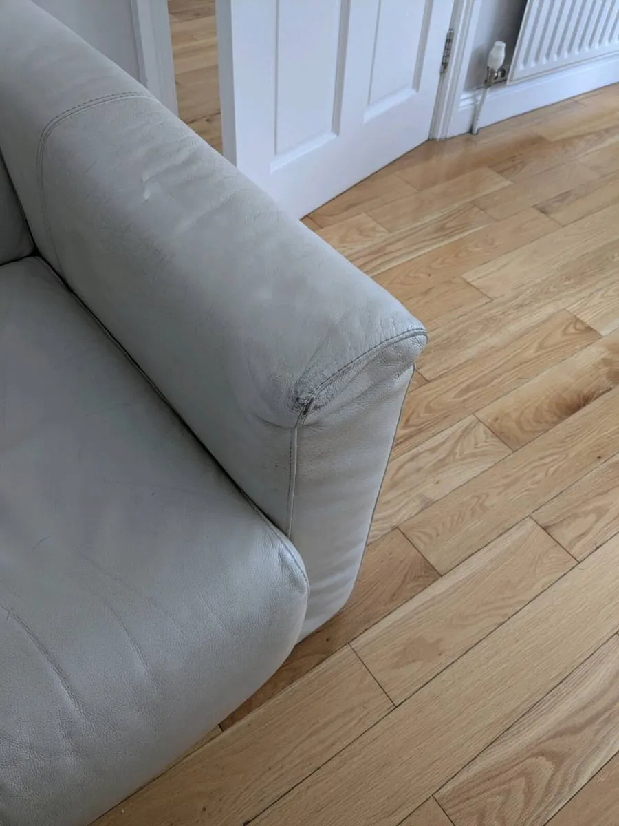 Leather suite - Image 3