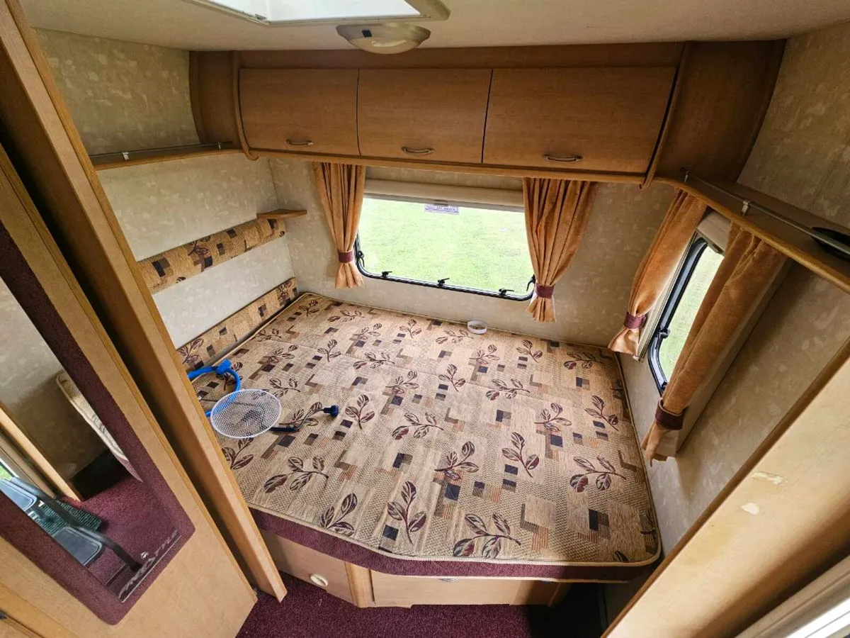 Caravan fixed bed - Image 3