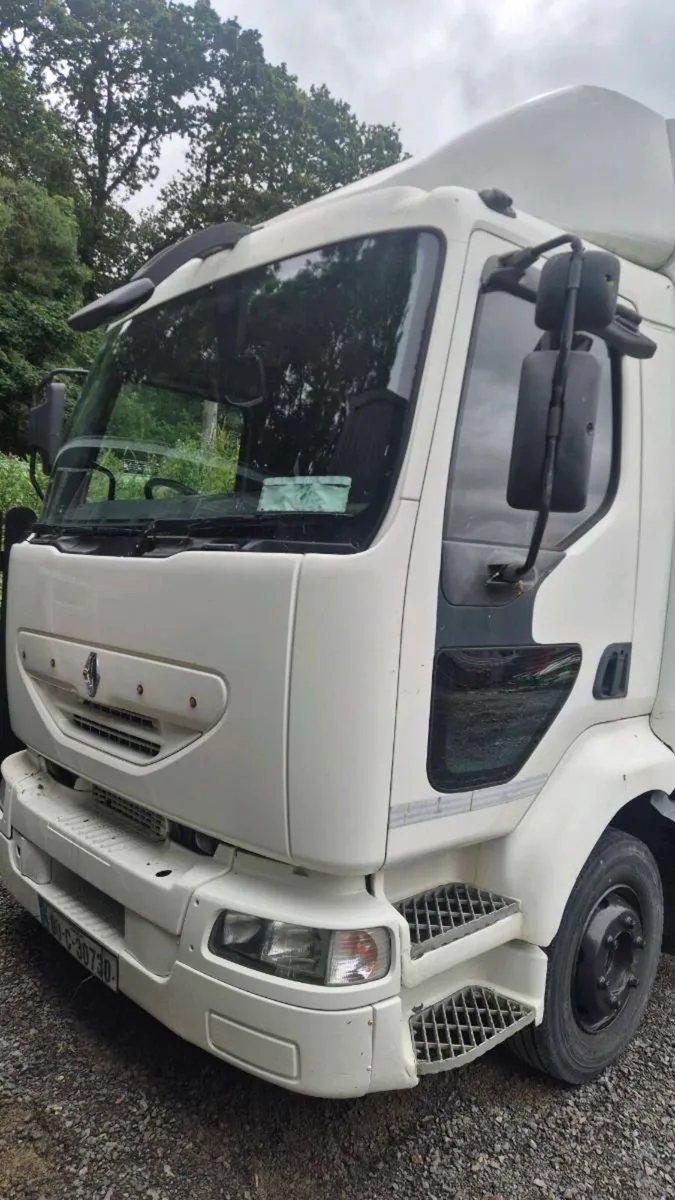Renault Race Truck - Image 2