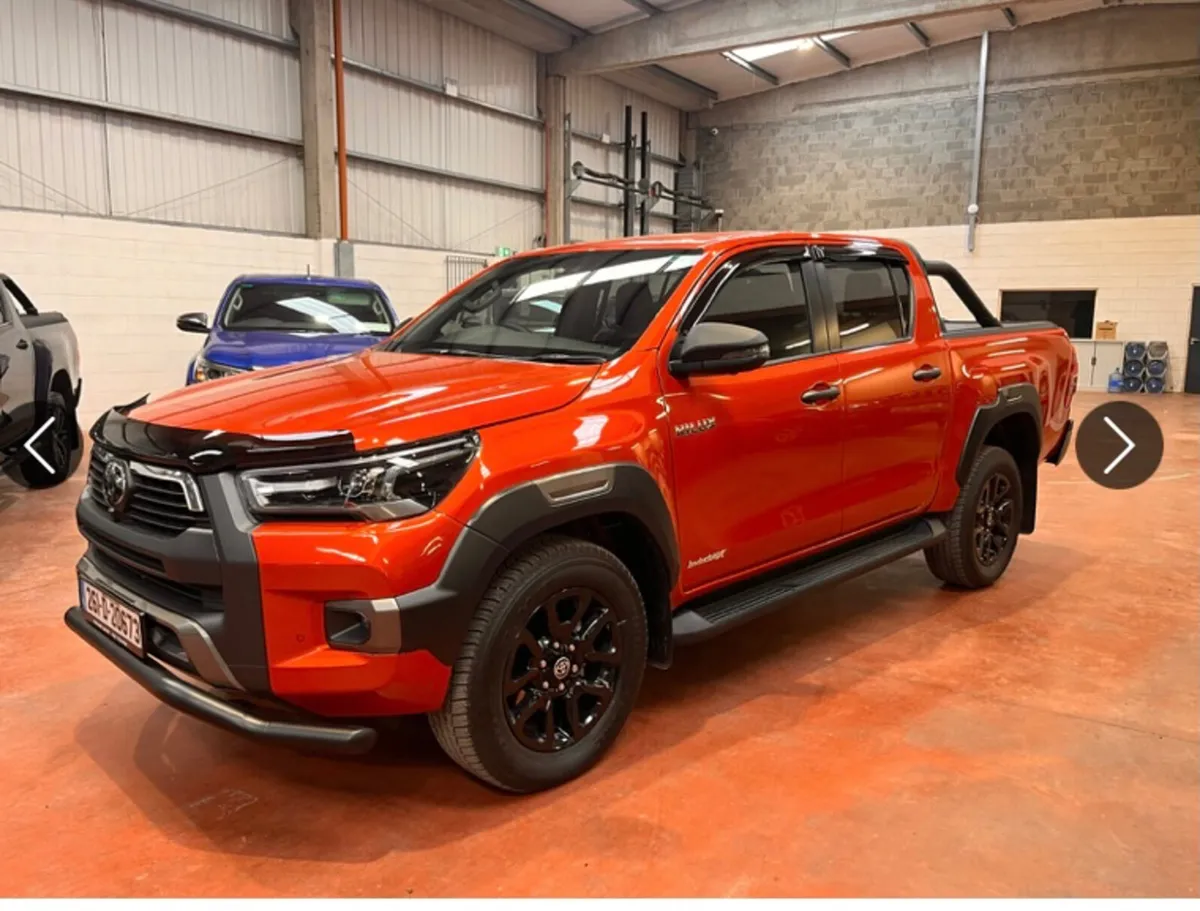 2026 Toyota Hilux InvincibleX 2.8 Auto - Image 4