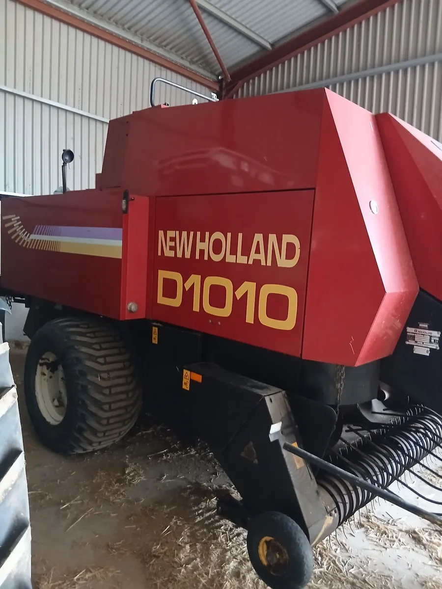 NEW HOLLAND  BALER - Image 1