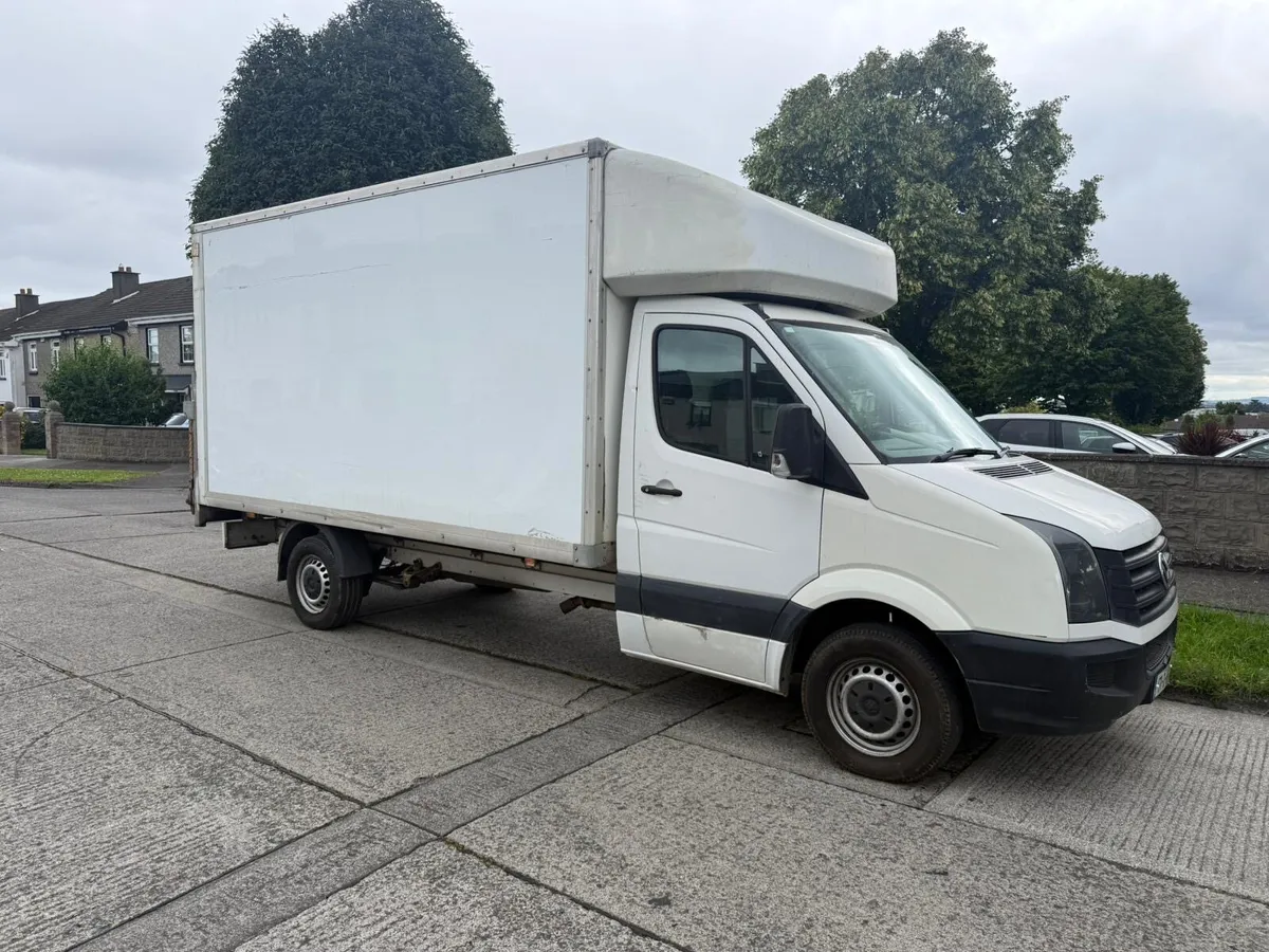 2017 VW Crafter Luton CVRT 07/27 - Image 1