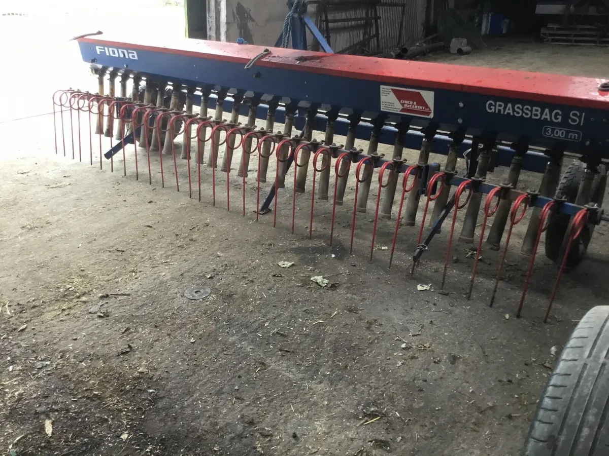 Grass seeder - Image 1