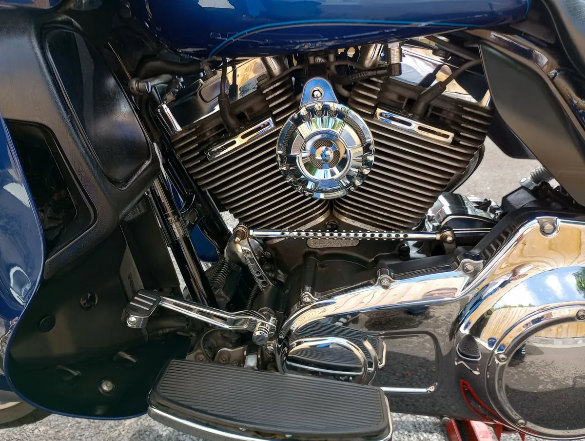 HARLEY DAVIDSON ROAD GLIDE ULTRA 2016 - Image 4