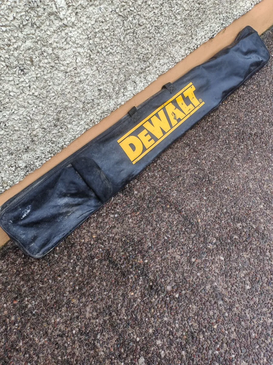 Dewalt cordless plunge saw & guide rails - Image 3