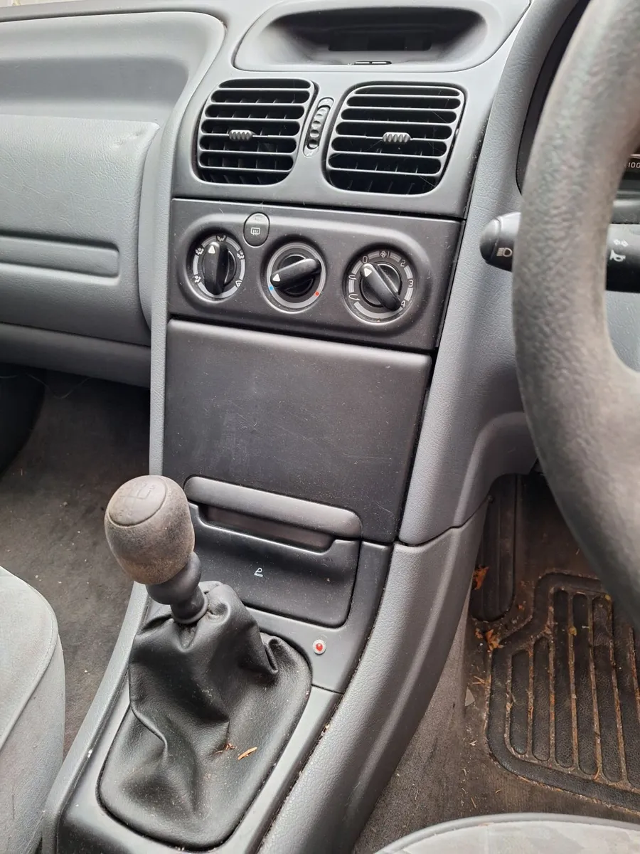 1996 Renault Laguna 1.8 Sport - Image 4