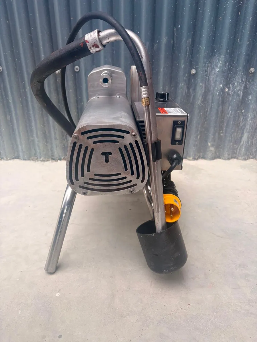 Airless paint sprayer TriTech T7, 110v - Image 3