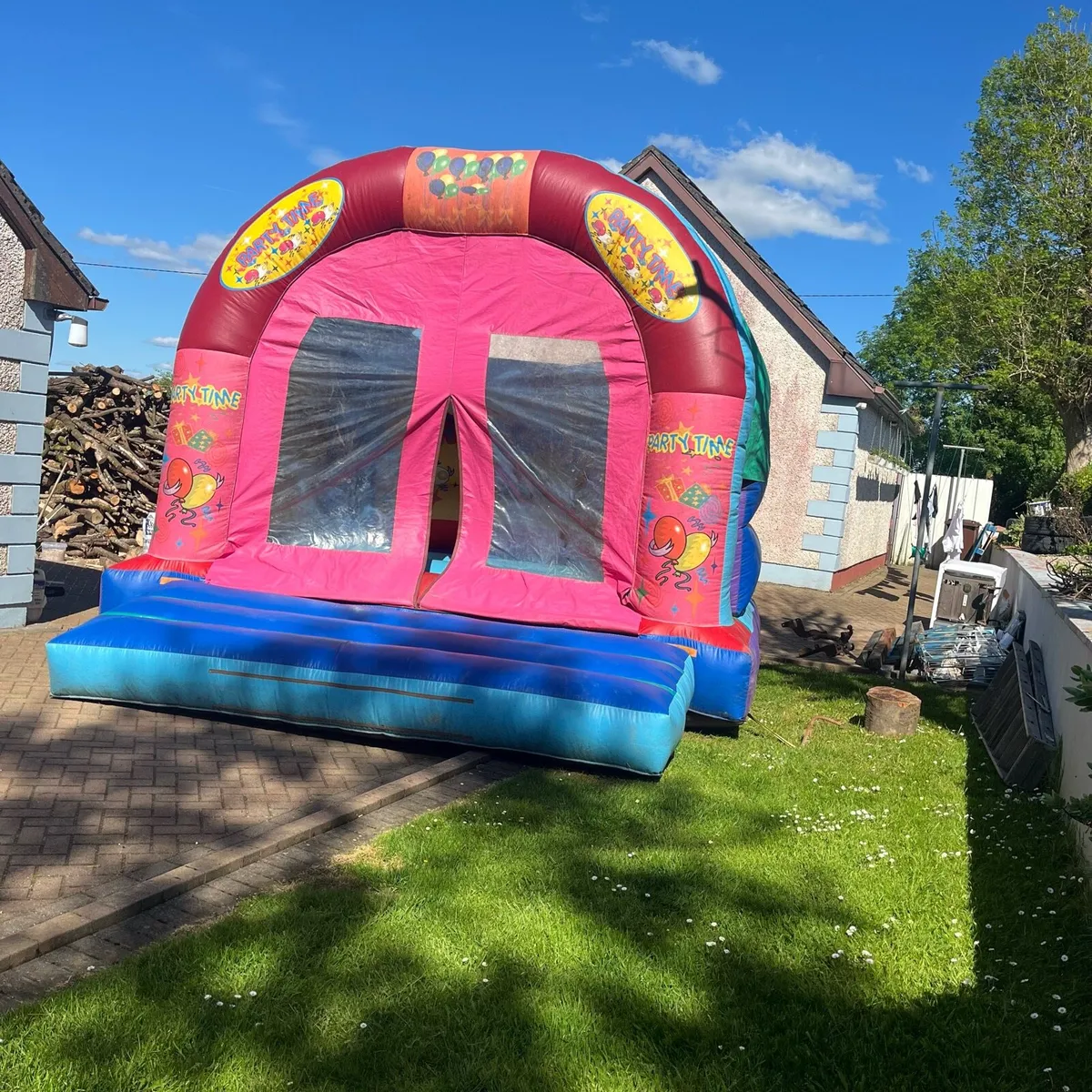 Bouncy castle - Image 3