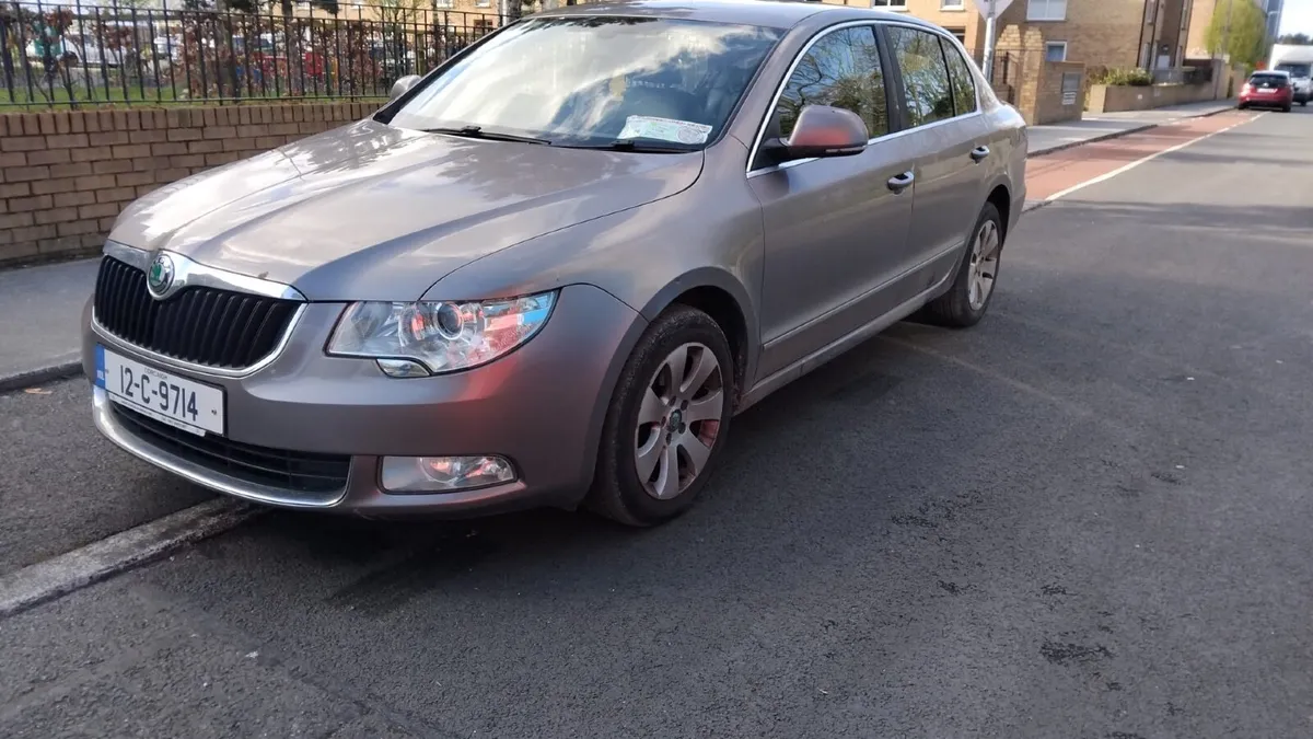 Skoda superb 2012 nct/tax - Image 3
