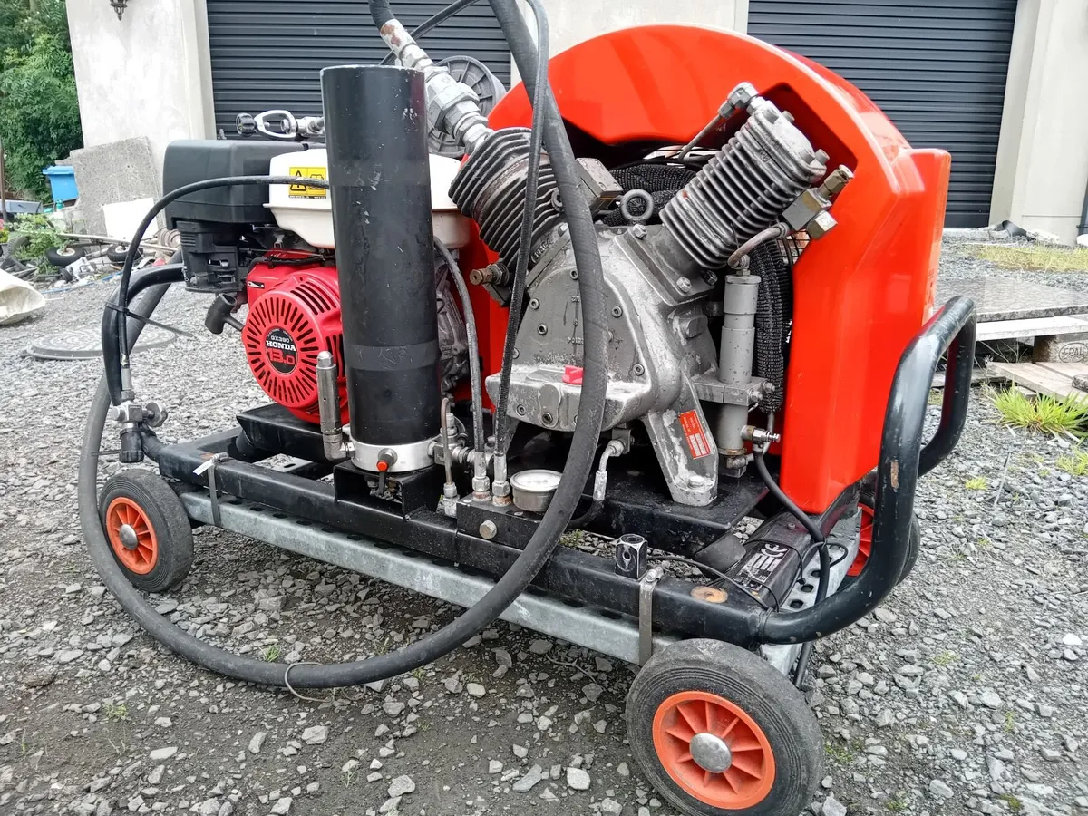 Hamworthy BP11 300BAR Scuba Tank Compressor - Image 1