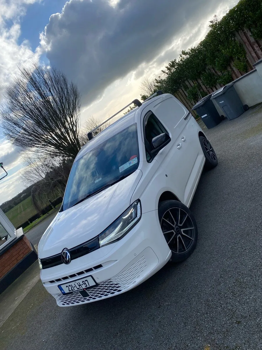 2022 VW caddy cargo edition - Image 4