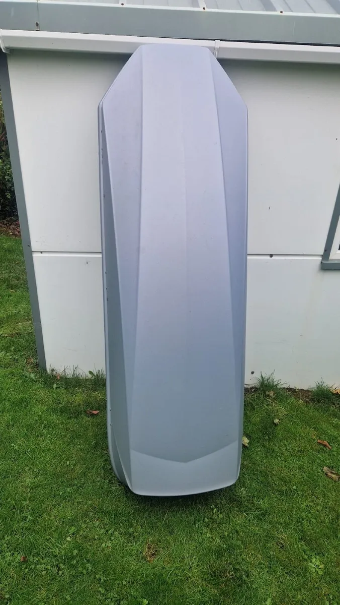 Roof Box - Image 1