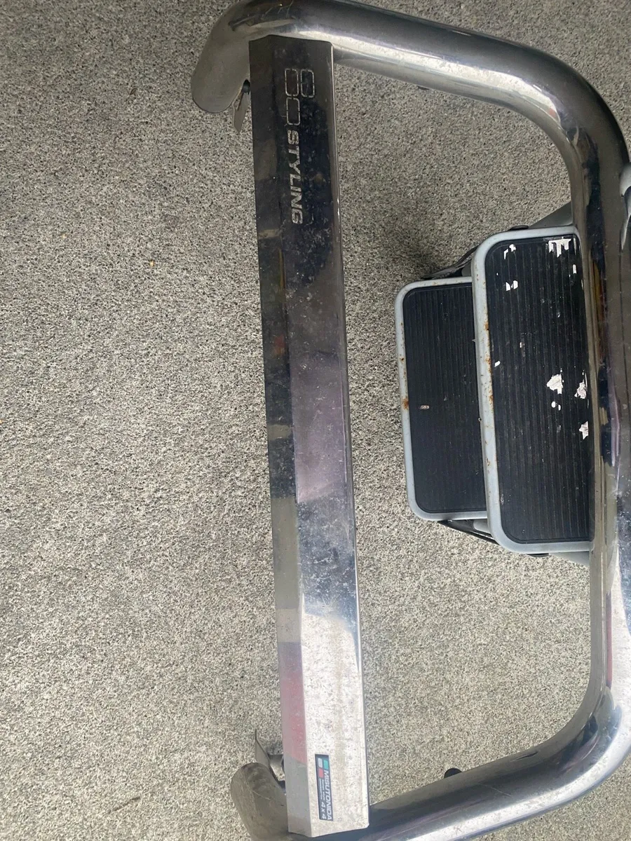 Bull bar - Image 1
