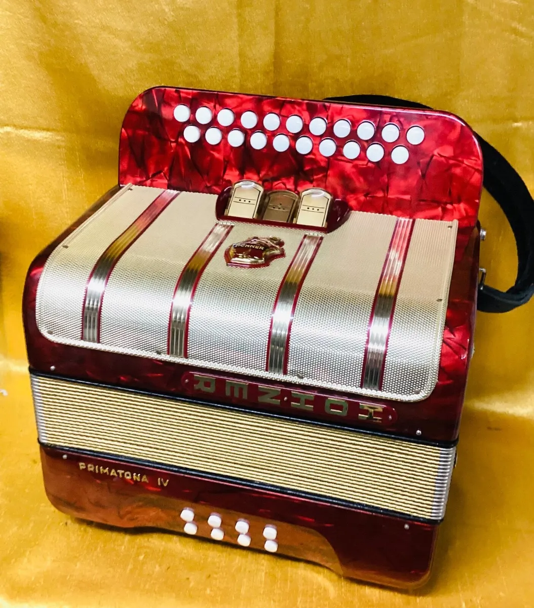 MINT HOHNER B/C PRIMATONA IV 4 VOICE BUTTON ACCORD - Image 1