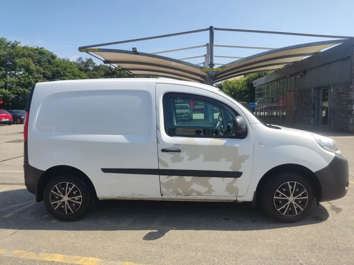 Renault Kangoo 2018 - Image 2