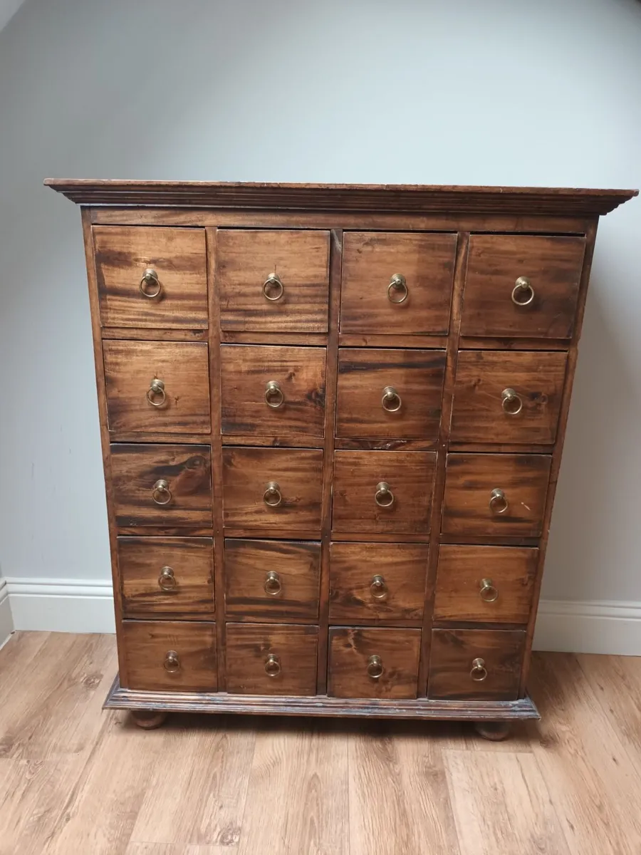 20 drawer vintage style Apothecary cabinet - Image 2