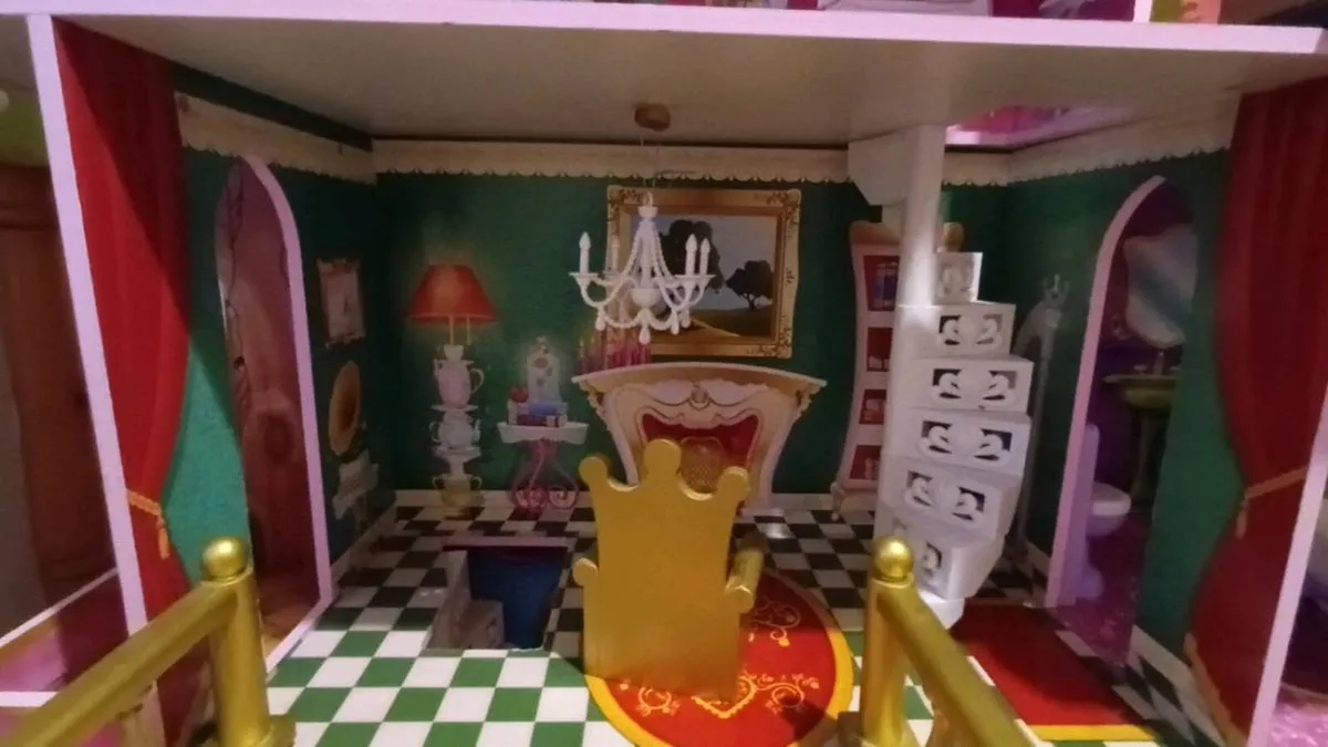 Dollhouse - Image 4