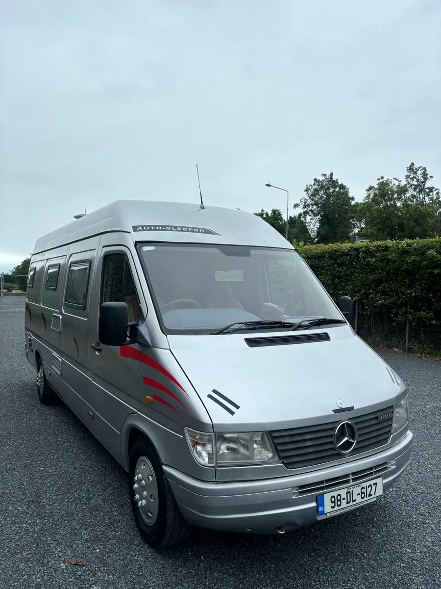Mercedes-Benz 310D 4 berth factory built Fixed bed - Image 2