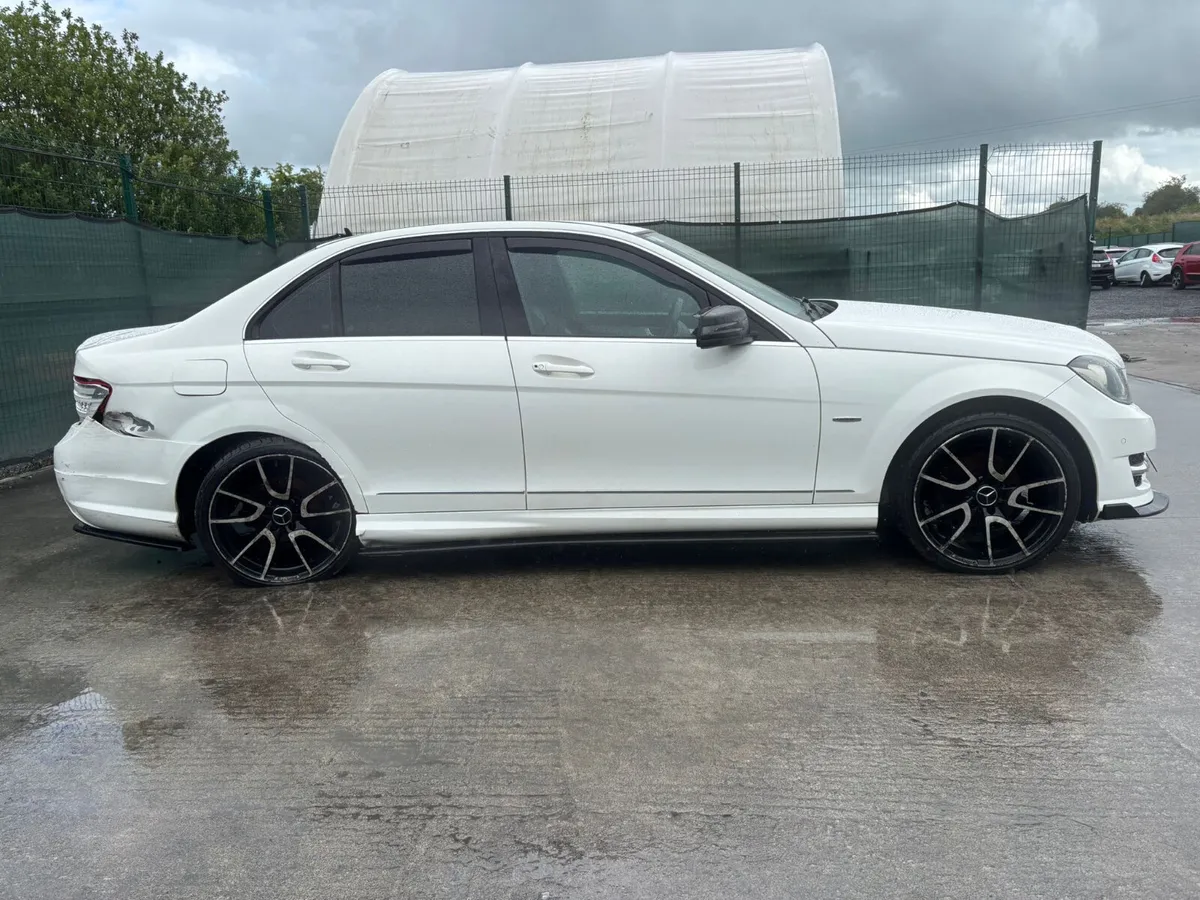 2014 Mercedes C220 CDI  Automatic - Image 2