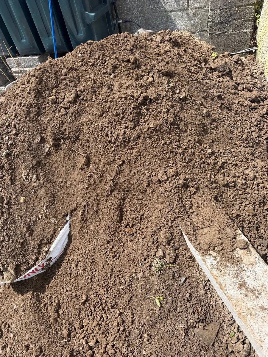 Topsoil FREE to take any amount